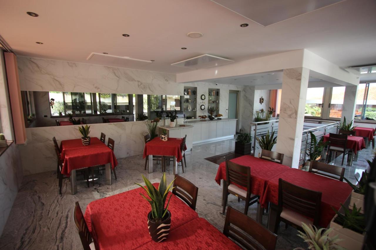 Silvia Bed & Breakfast 3*